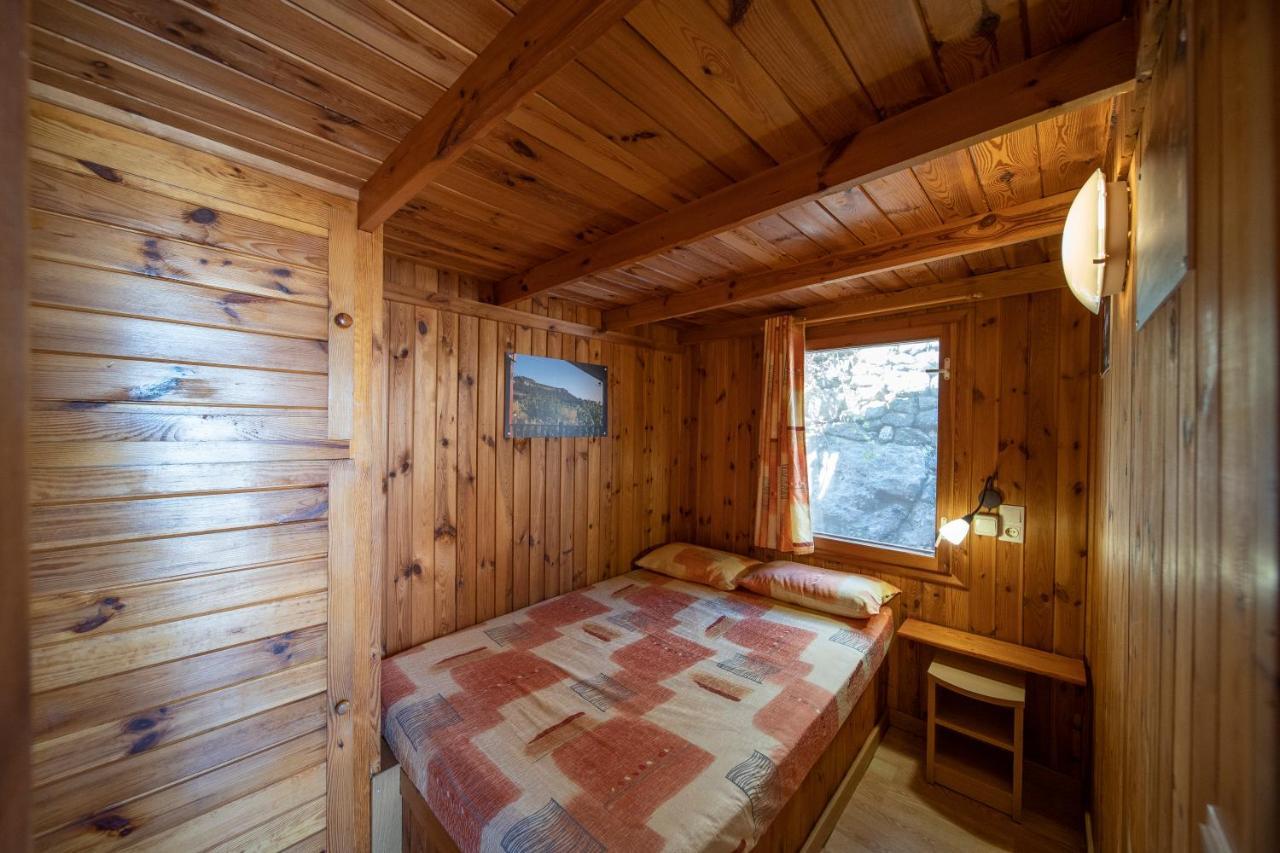 Serra de Prades Camping Vilanova de Prades Exterior foto