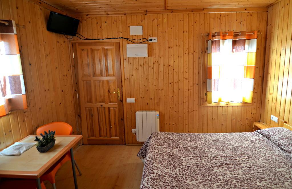 Serra de Prades Camping Vilanova de Prades Exterior foto